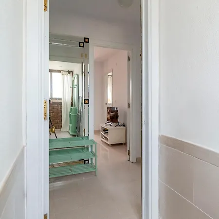 Benidorm-playa De Levante 公寓 *